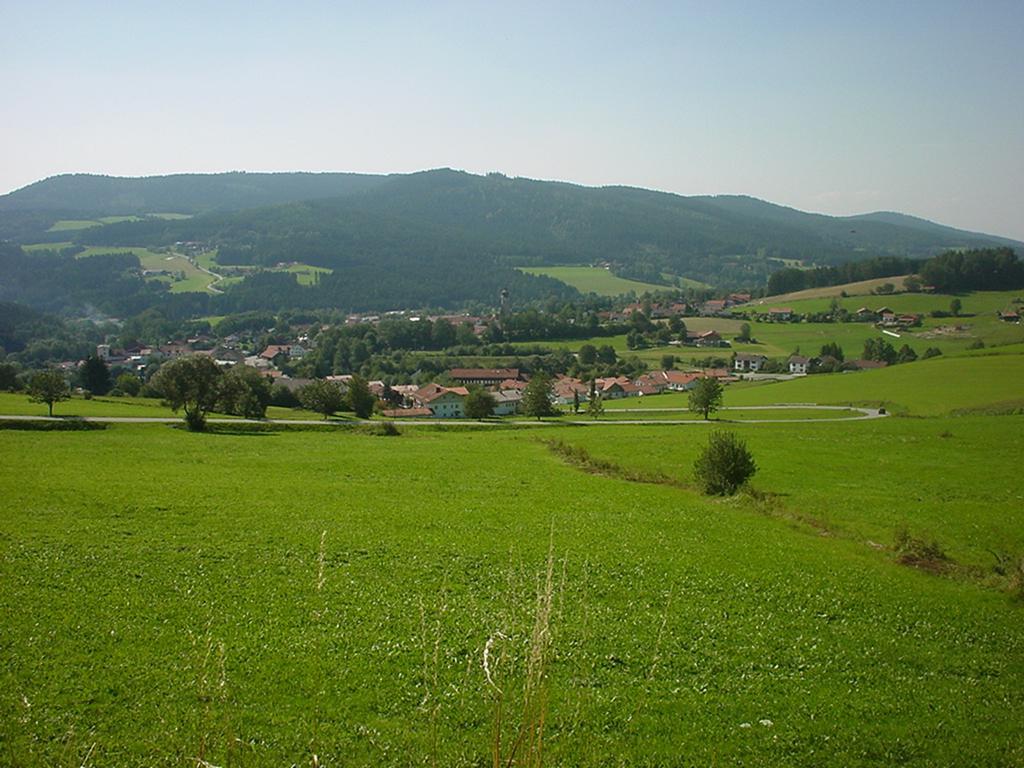 Wellness Ferienwohnungen Zellertalblick Drachselsried Exterior photo
